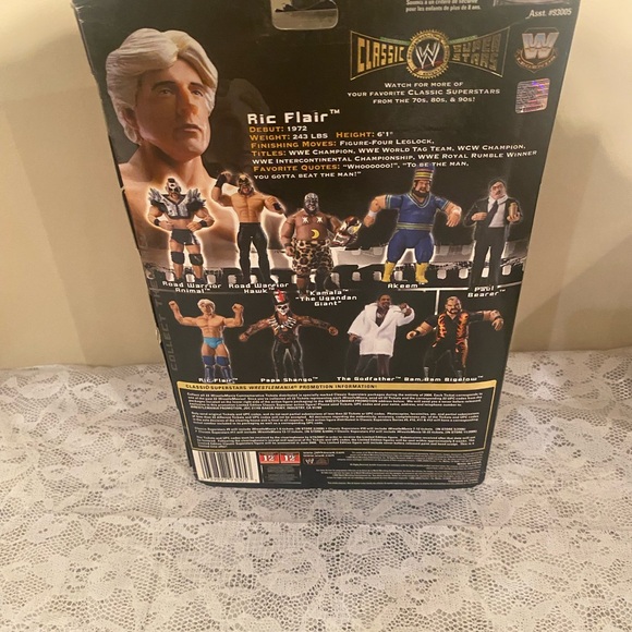 WWE Classic Superstars Ric Flair New Jakks 2005 Series 9 Blue Robe - Picture 7 of 11